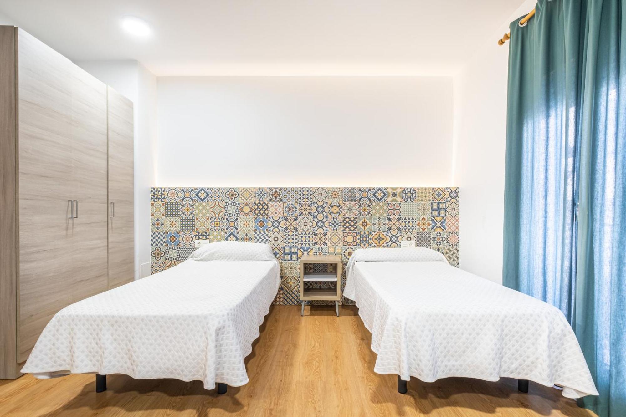 Apartamentos El Castell Benidorm Old-Town Pokoj fotografie