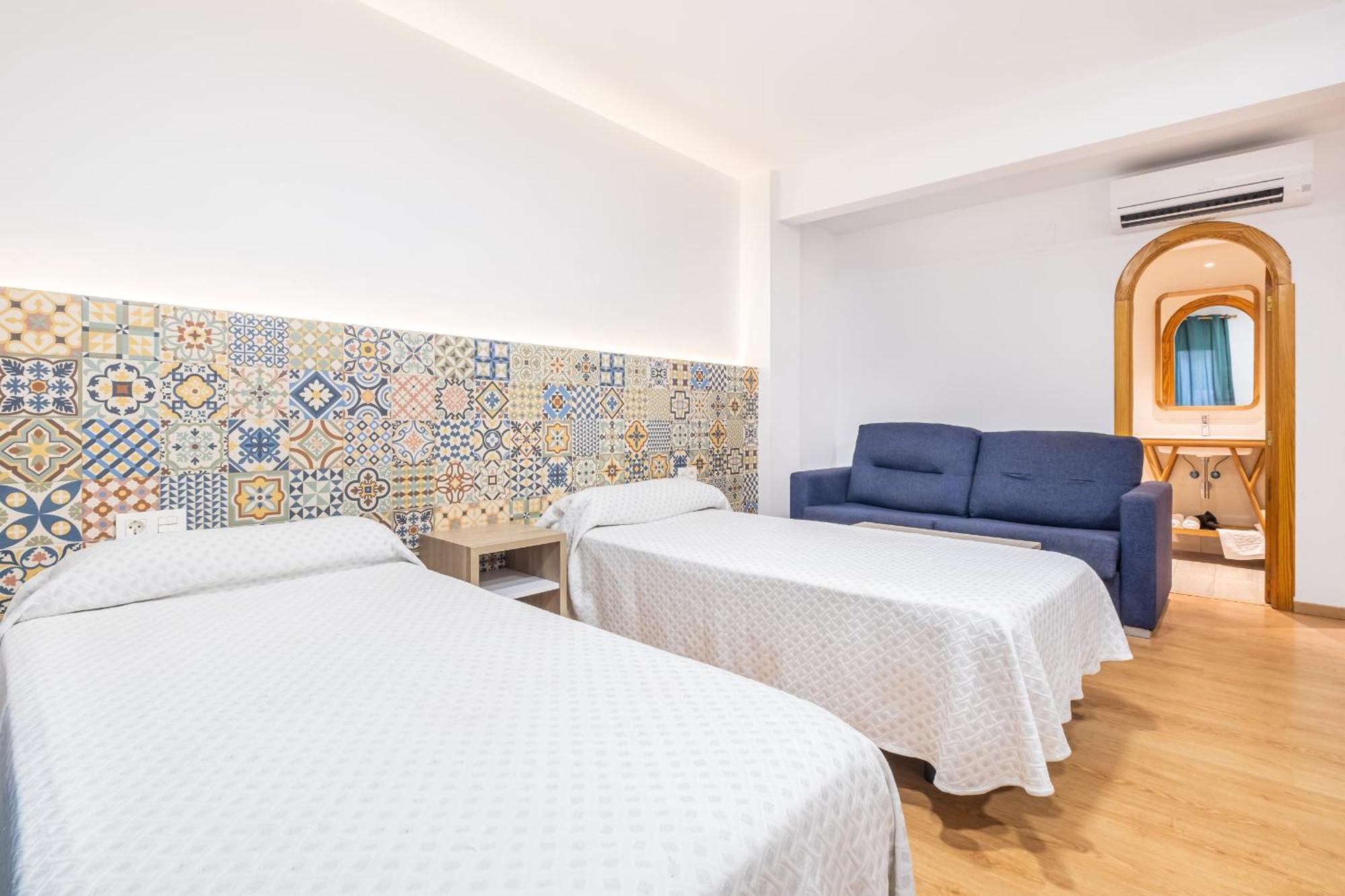 Apartamentos El Castell Benidorm Old-Town Pokoj fotografie
