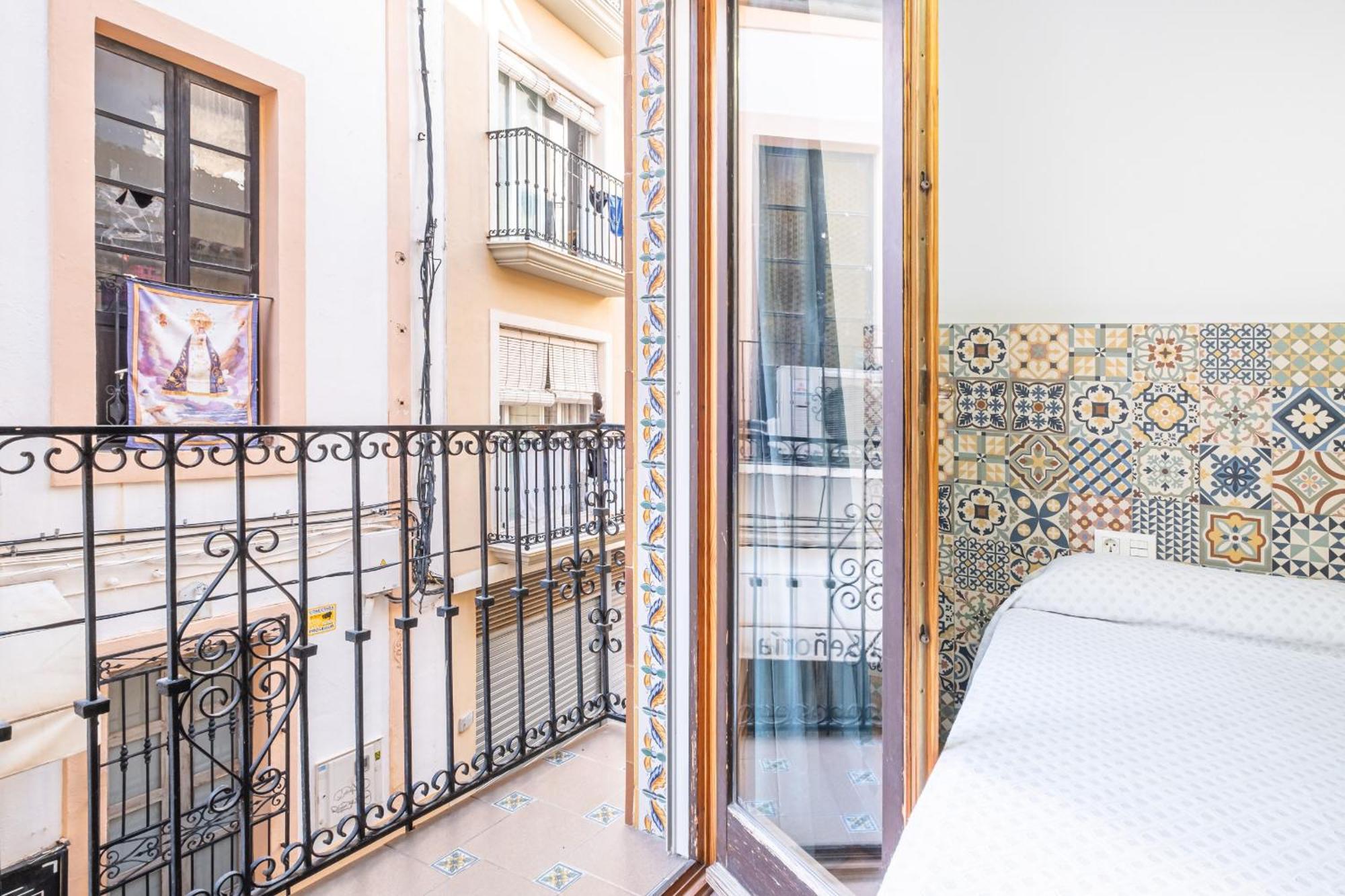 Apartamentos El Castell Benidorm Old-Town Pokoj fotografie